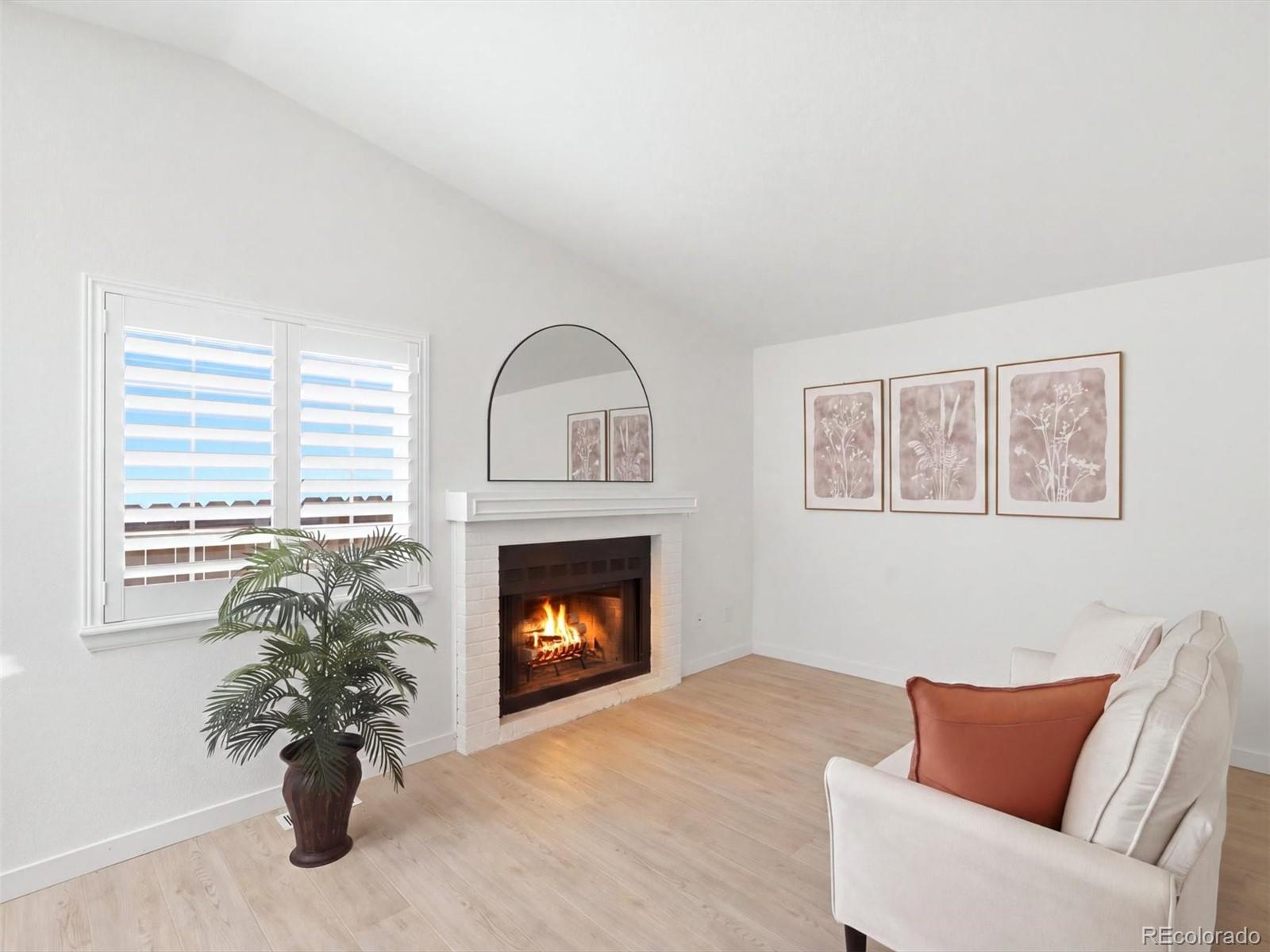 MLS Image #10 for 8522 s upham way,littleton, Colorado