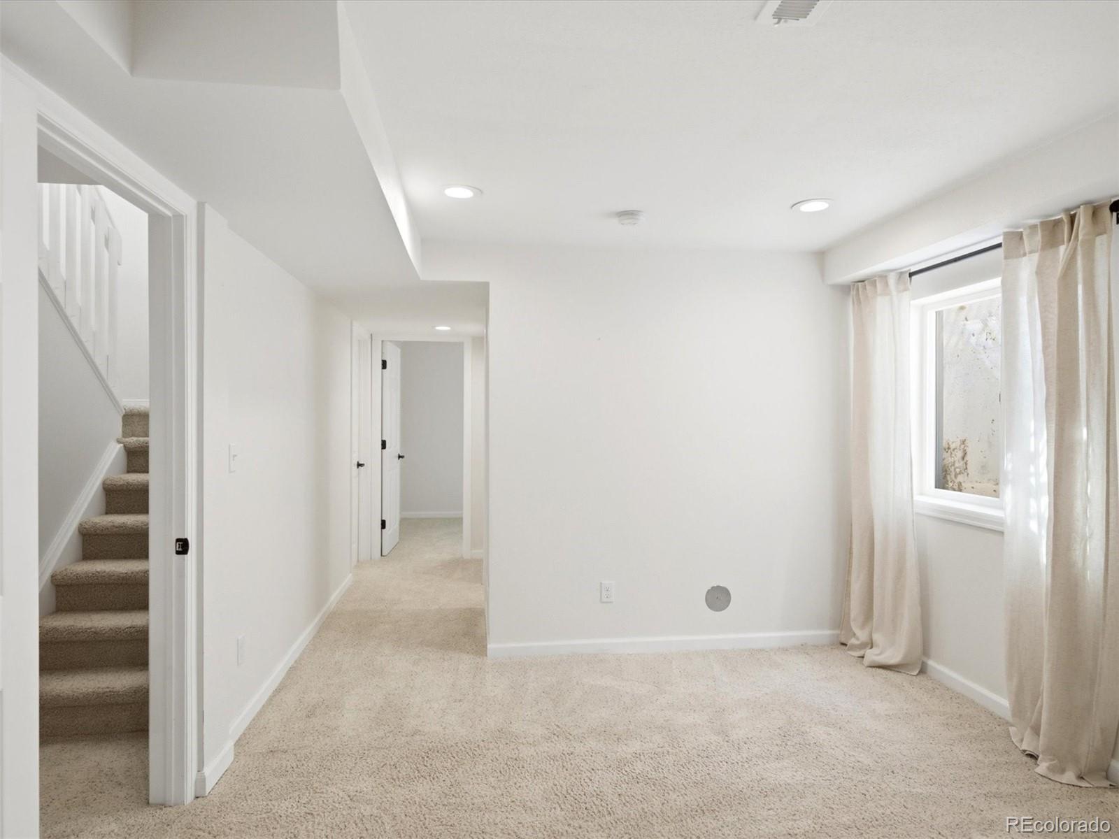 MLS Image #17 for 8522 s upham way,littleton, Colorado