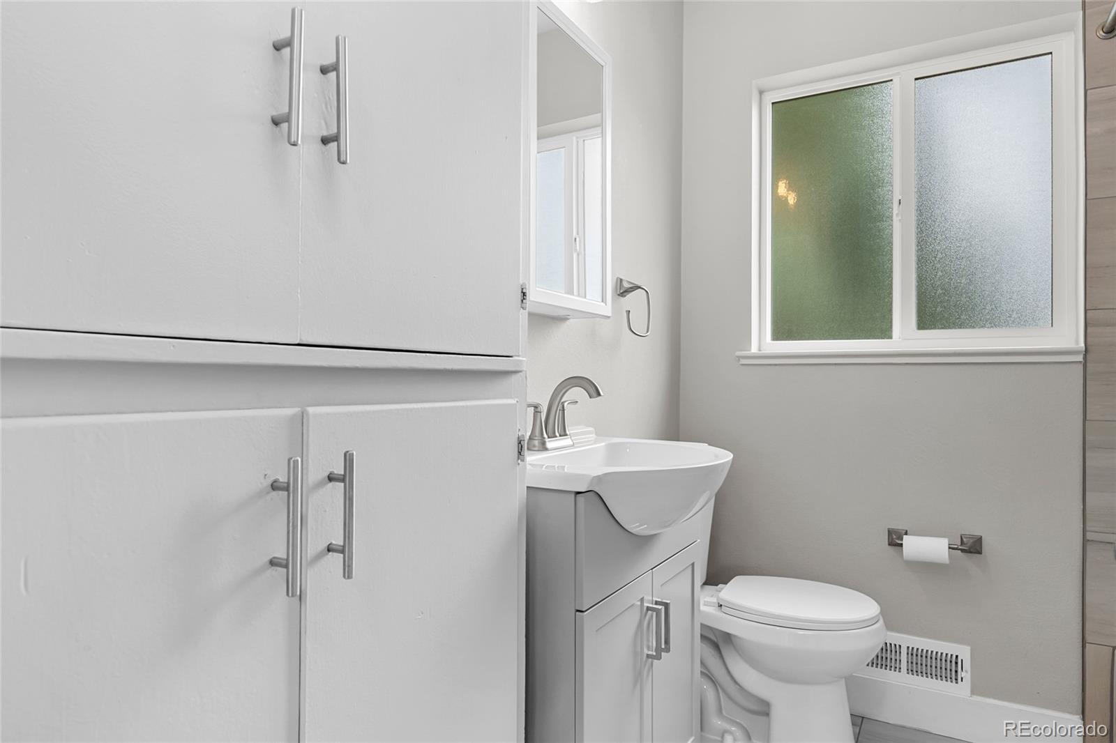 MLS Image #21 for 5060 w vassar avenue,denver, Colorado
