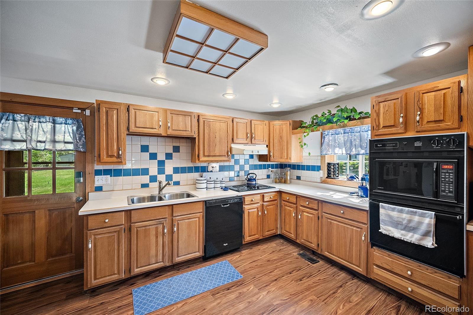 MLS Image #20 for 704  lane street,trinidad, Colorado