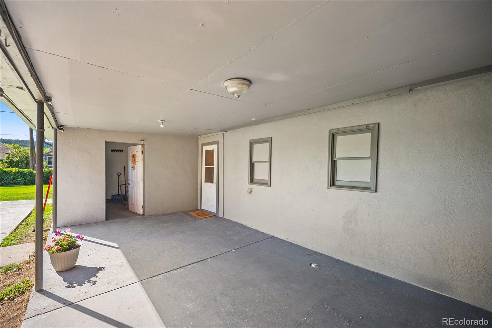 MLS Image #28 for 704  lane street,trinidad, Colorado