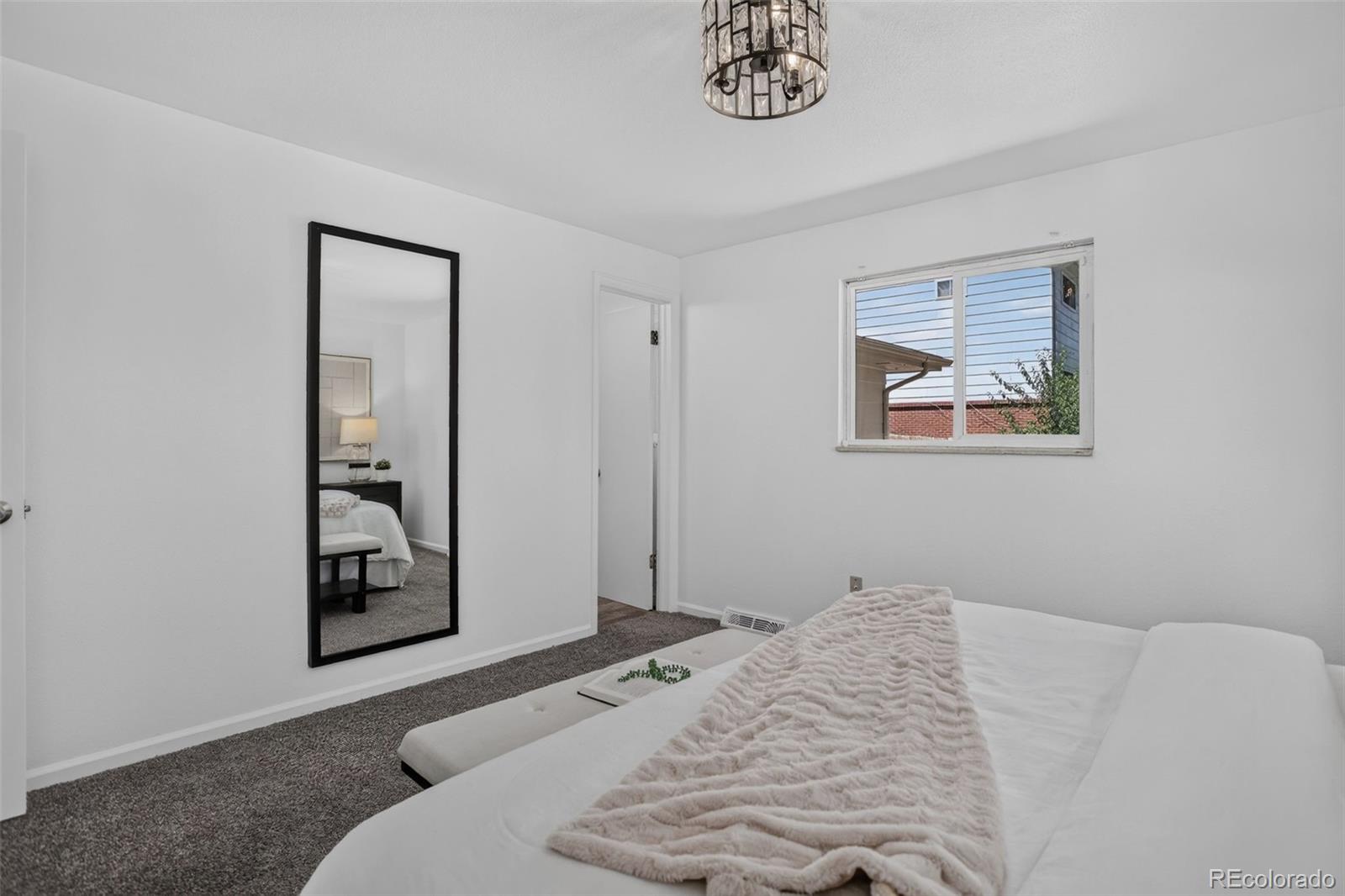 MLS Image #22 for 13789  omega circle,lone tree, Colorado