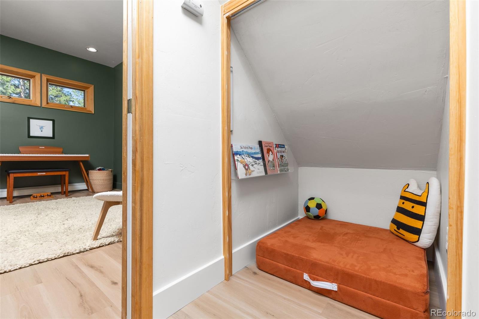 MLS Image #16 for 25  shoshoni way,nederland, Colorado