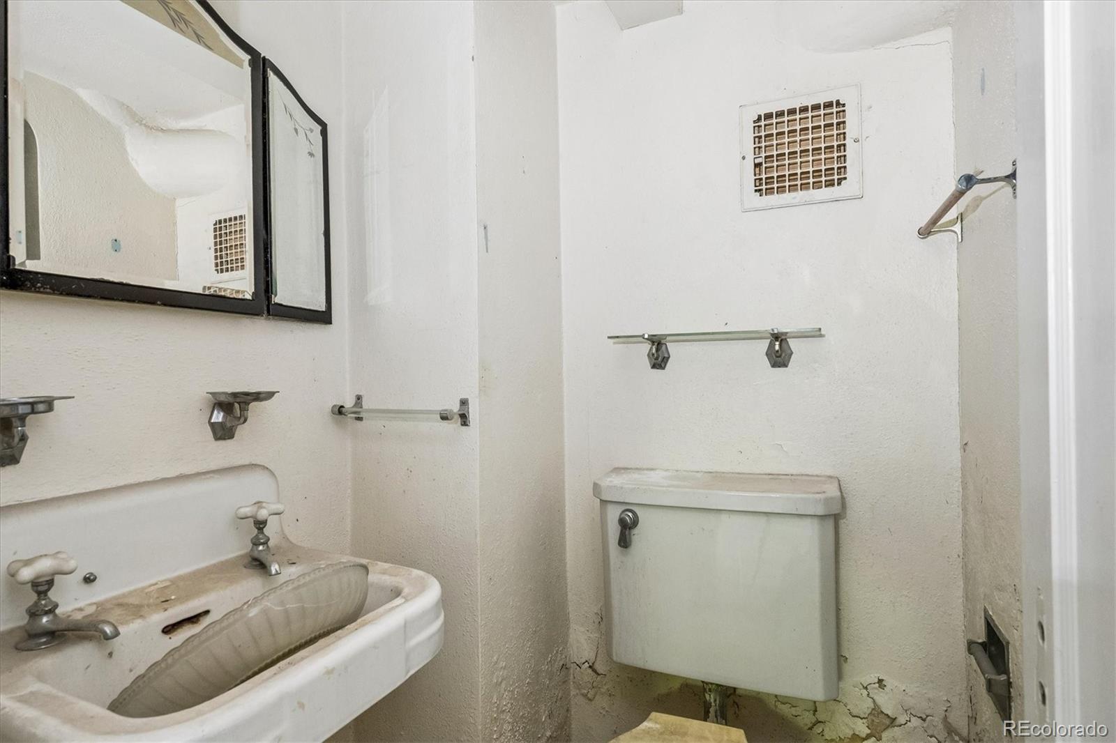 MLS Image #23 for 445  colorado boulevard,denver, Colorado