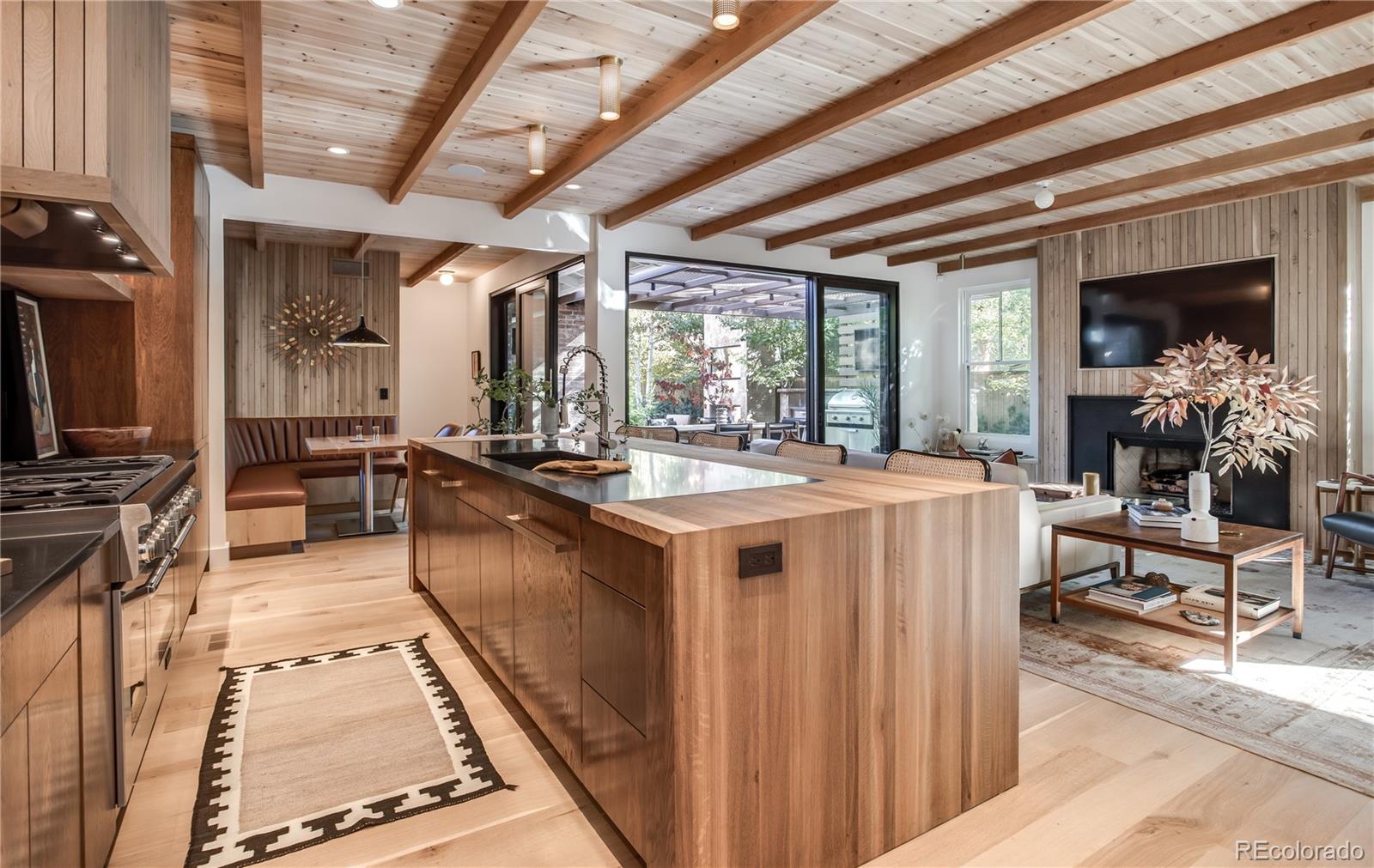 MLS Image #10 for 550  fillmore street,denver, Colorado
