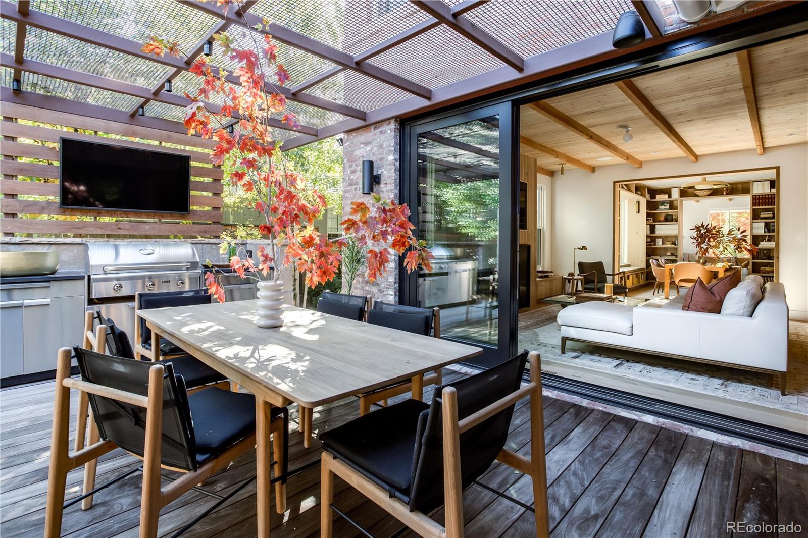 MLS Image #14 for 550  fillmore street,denver, Colorado