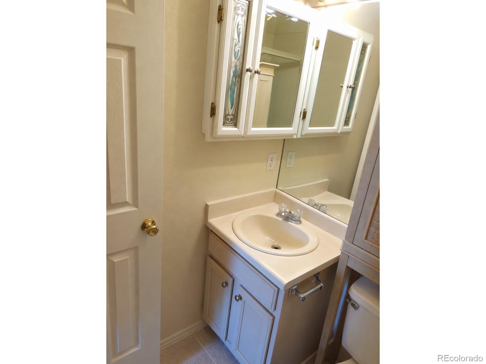 MLS Image #12 for 467 w 116th place,northglenn, Colorado