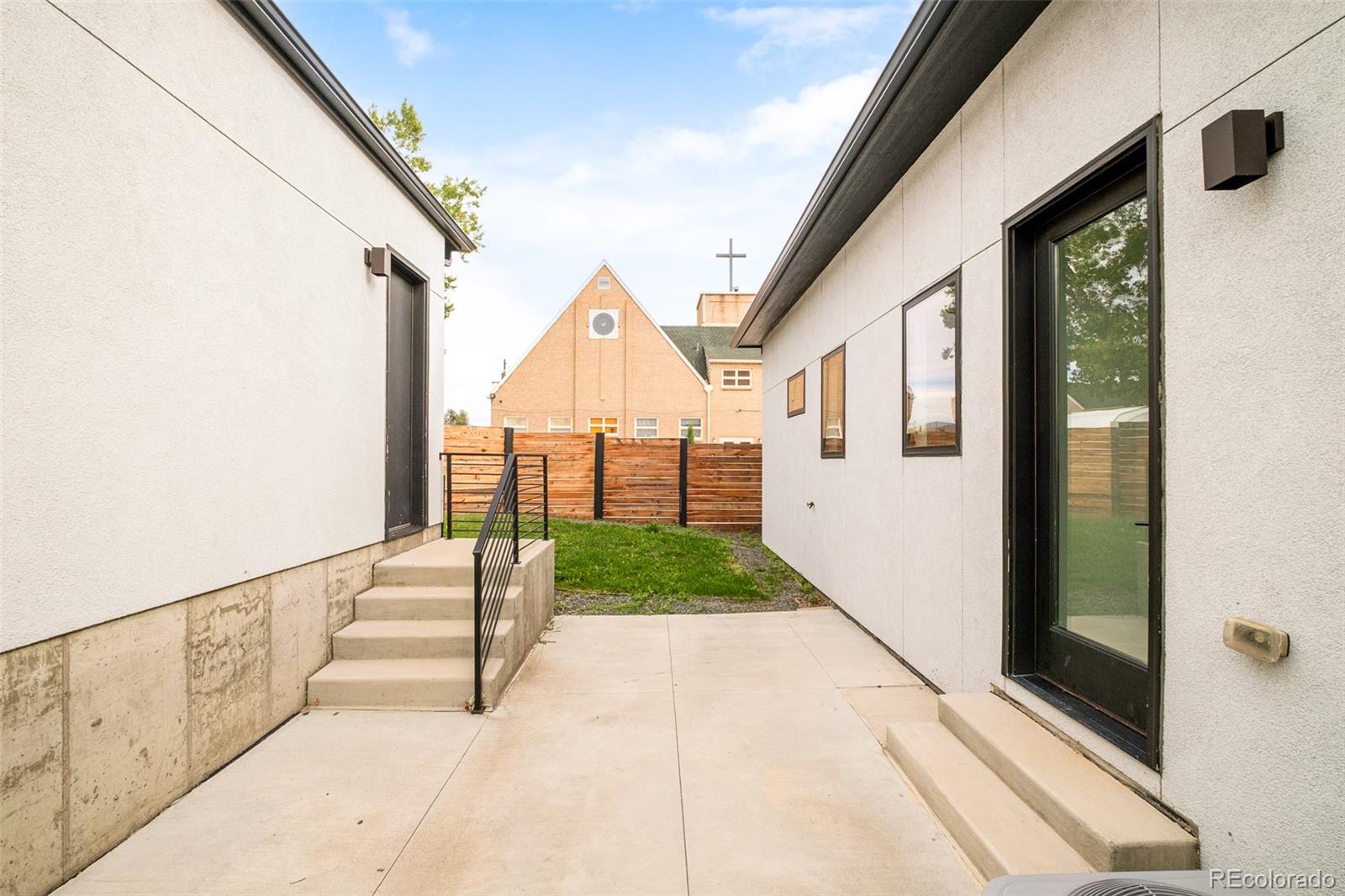 MLS Image #38 for 4755  elm court,denver, Colorado