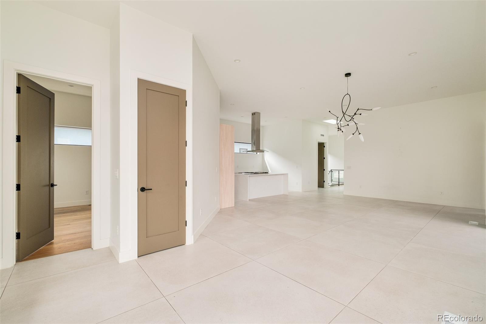 MLS Image #8 for 4755  elm court,denver, Colorado