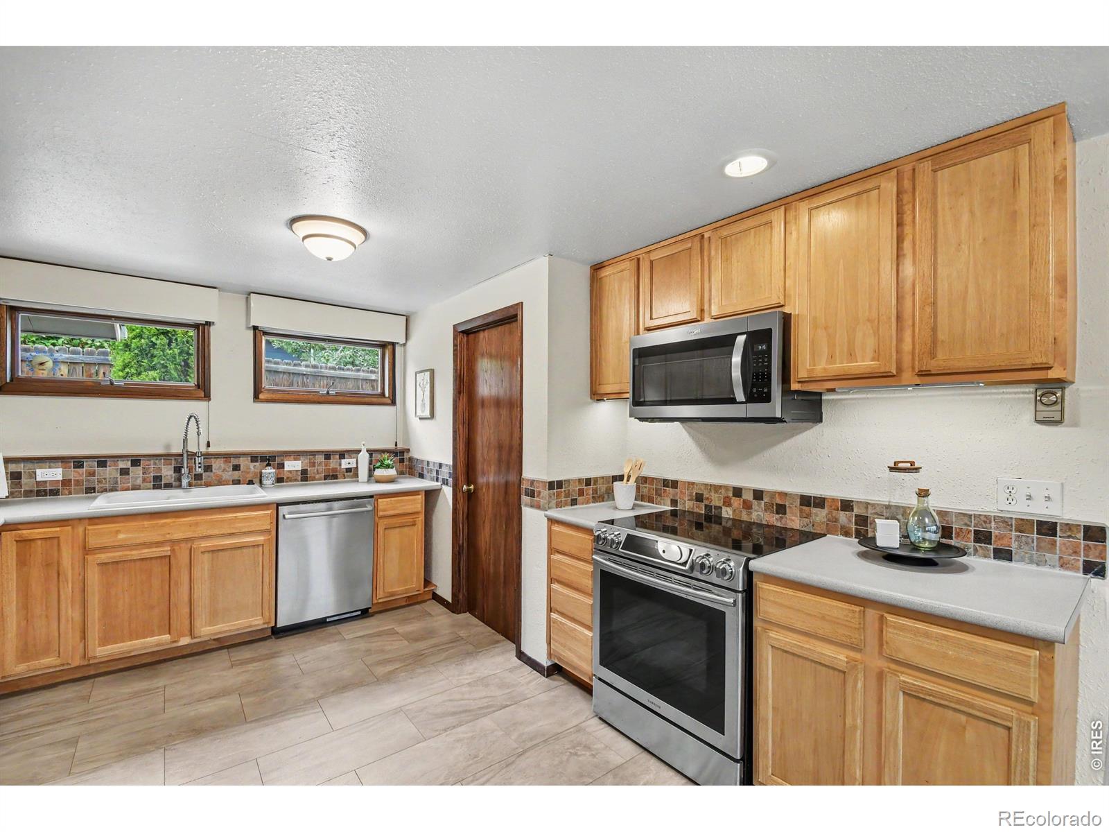 MLS Image #8 for 2126  genoa court,loveland, Colorado
