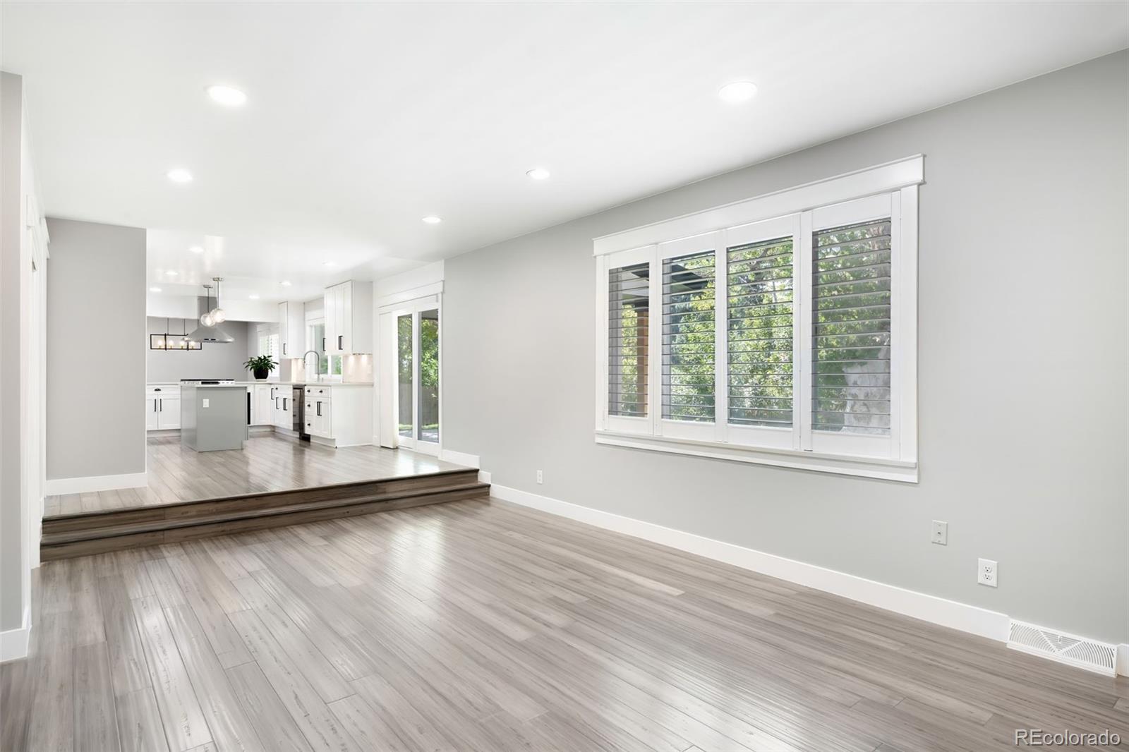 MLS Image #19 for 4015 s olive street,denver, Colorado