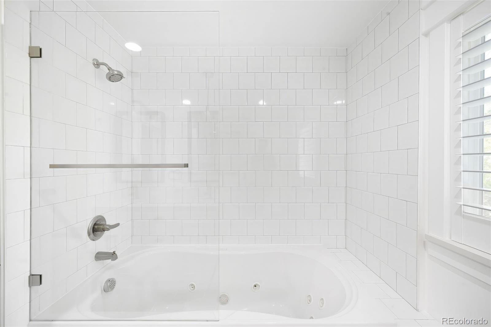 MLS Image #22 for 4015 s olive street,denver, Colorado