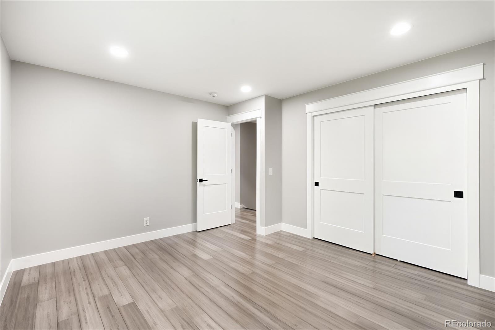 MLS Image #27 for 4015 s olive street,denver, Colorado