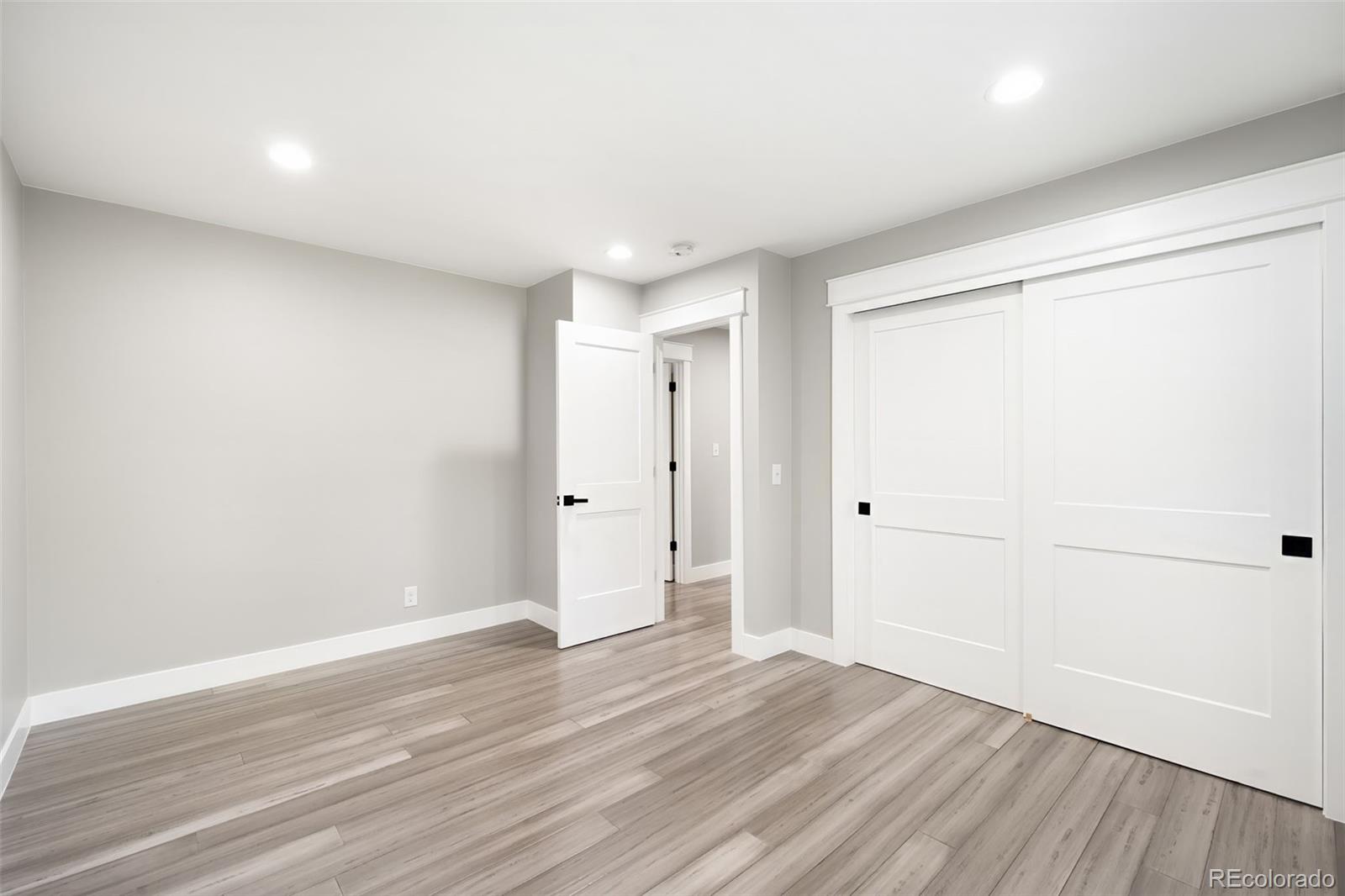 MLS Image #29 for 4015 s olive street,denver, Colorado