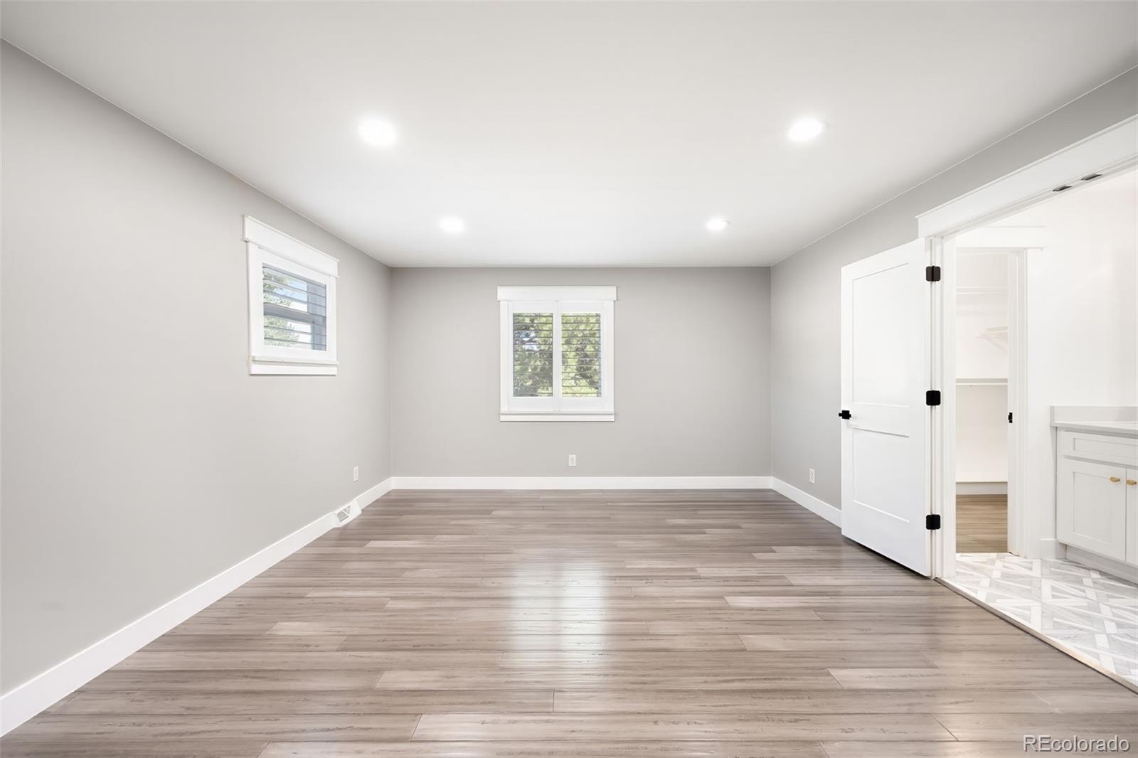 MLS Image #30 for 4015 s olive street,denver, Colorado