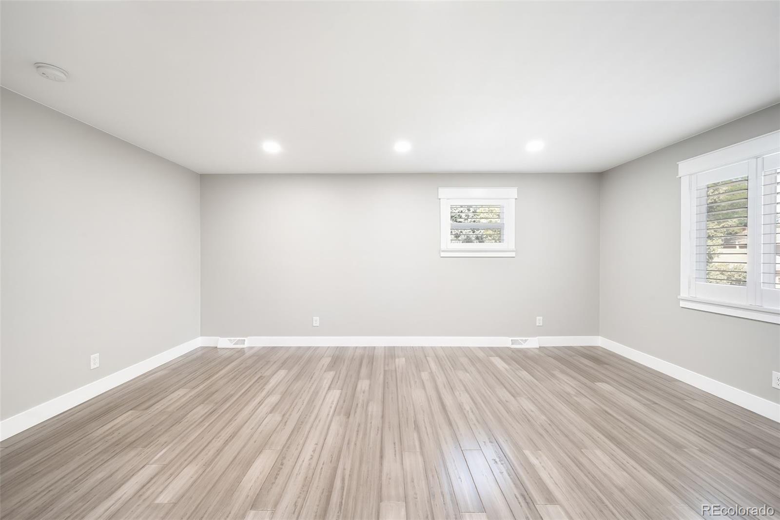 MLS Image #35 for 4015 s olive street,denver, Colorado