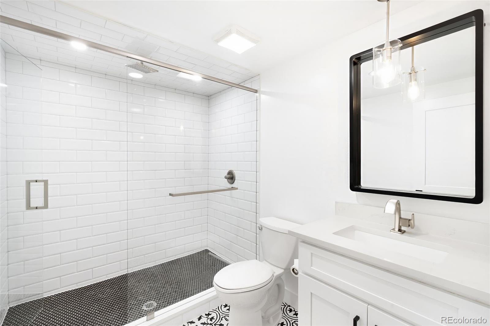 MLS Image #41 for 4015 s olive street,denver, Colorado