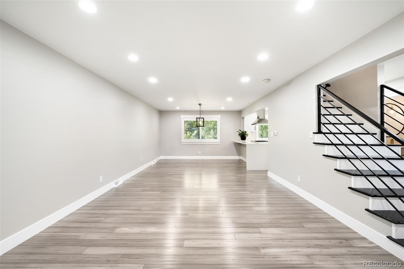 MLS Image #8 for 4015 s olive street,denver, Colorado