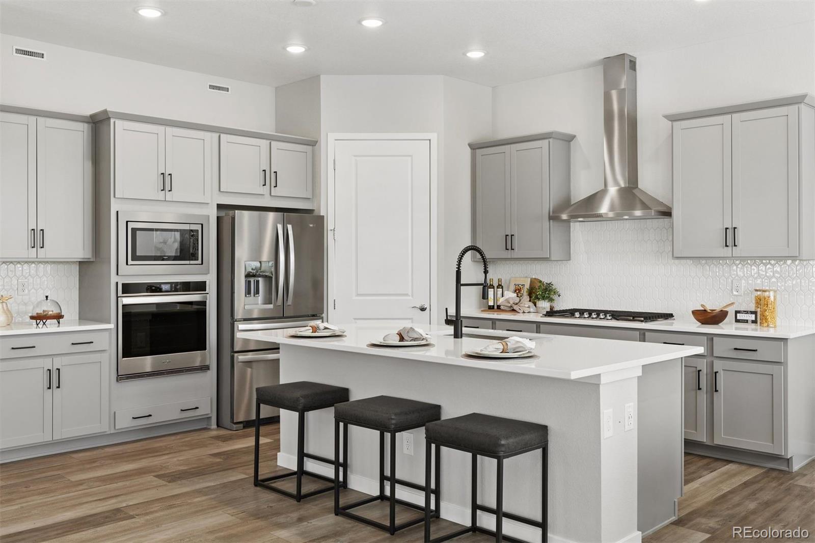 MLS Image #12 for 8735 s quemoy street,aurora, Colorado