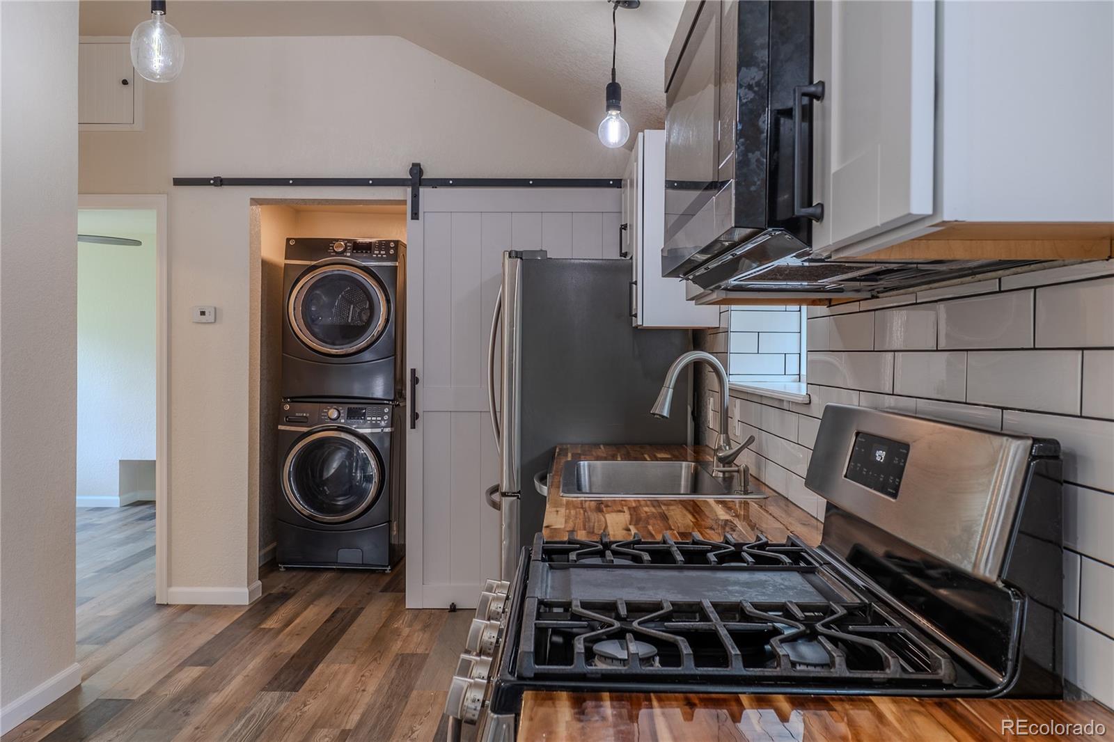 MLS Image #5 for 830 s harlan street,denver, Colorado
