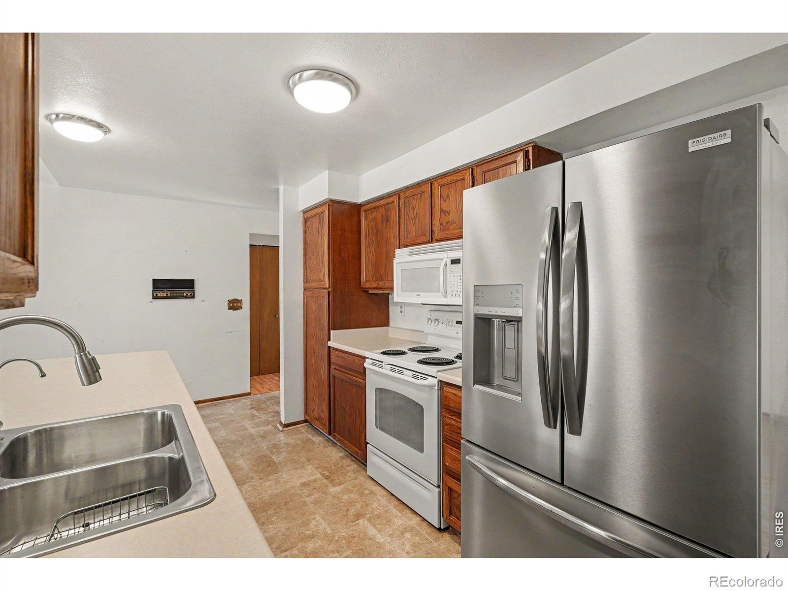 MLS Image #6 for 15047 e greenwood place,aurora, Colorado