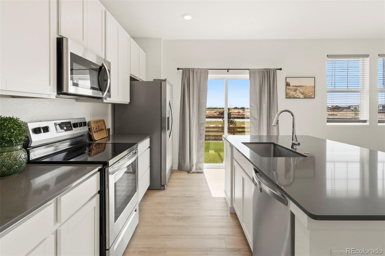 MLS Image #12 for 12902 e 99th place,commerce city, Colorado