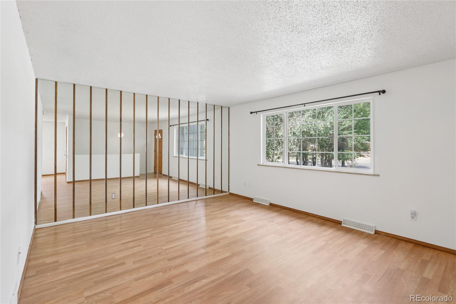 MLS Image #5 for 215 e 17th avenue,longmont, Colorado
