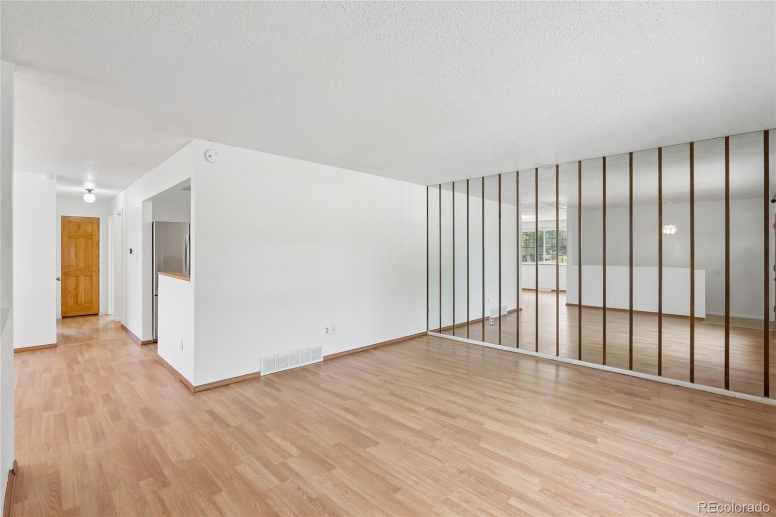 MLS Image #6 for 215 e 17th avenue,longmont, Colorado