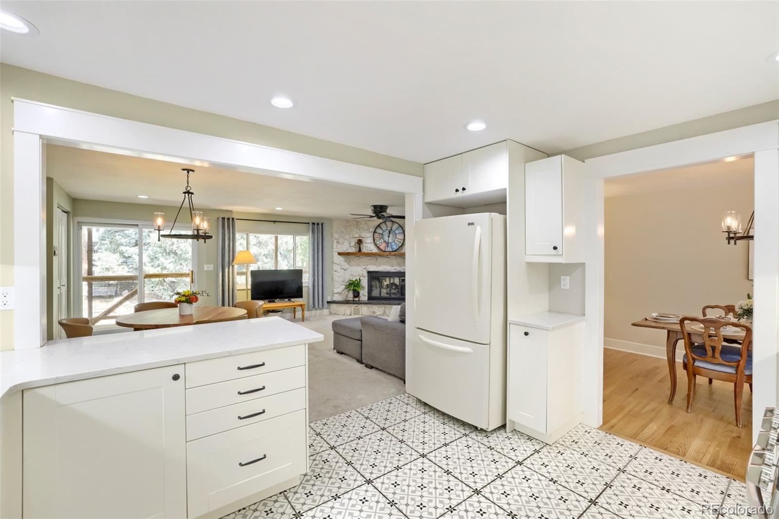 MLS Image #10 for 2722 s quay way,denver, Colorado