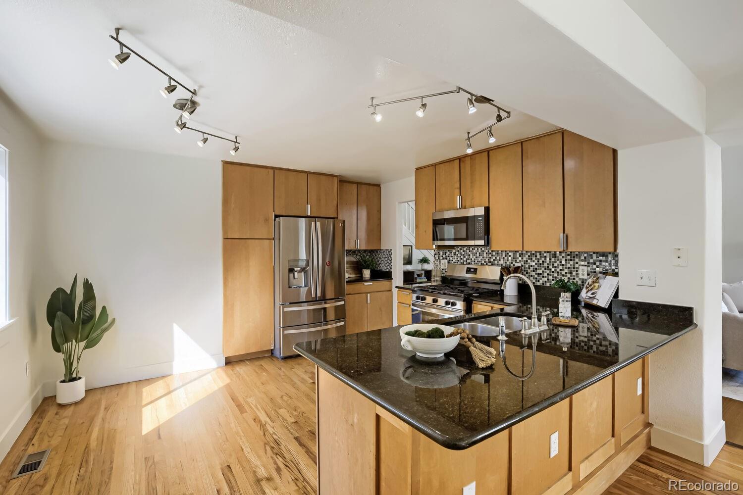 MLS Image #6 for 3451  larkspur drive,longmont, Colorado