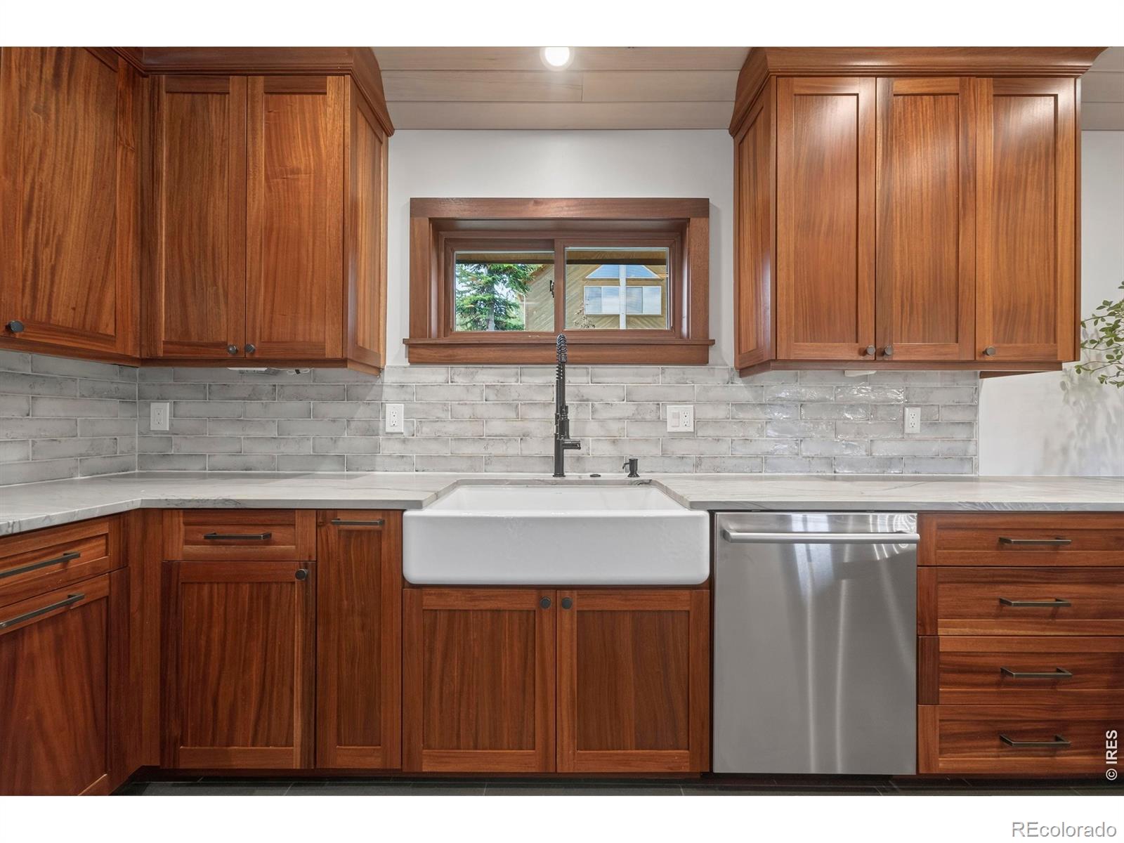MLS Image #9 for 310  arapahoe road,winter park, Colorado