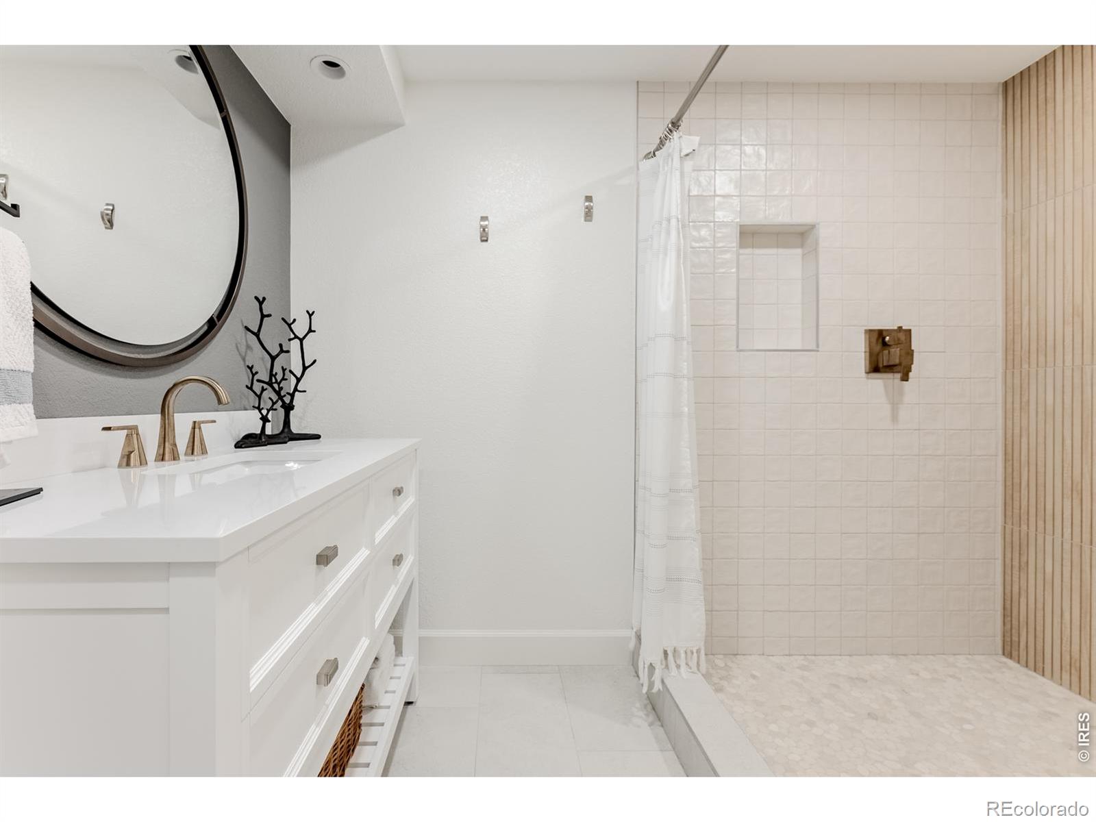 MLS Image #38 for 8657  devinney street,arvada, Colorado
