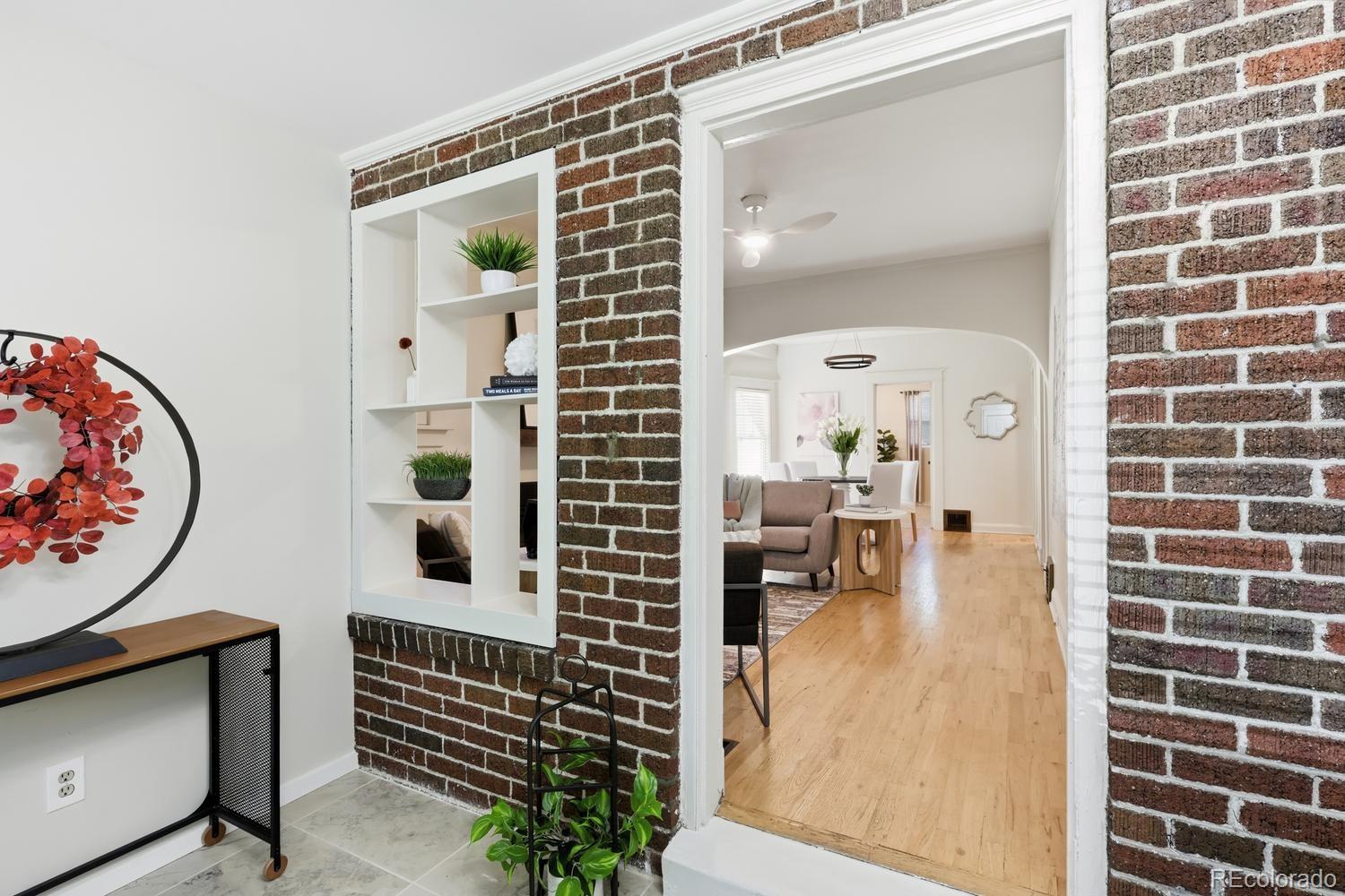 MLS Image #2 for 1853 s emerson street,denver, Colorado