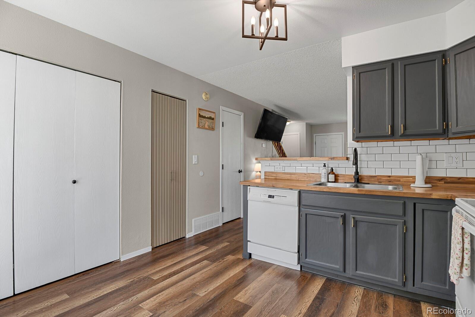 MLS Image #9 for 3166  vail pass drive ,colorado springs, Colorado