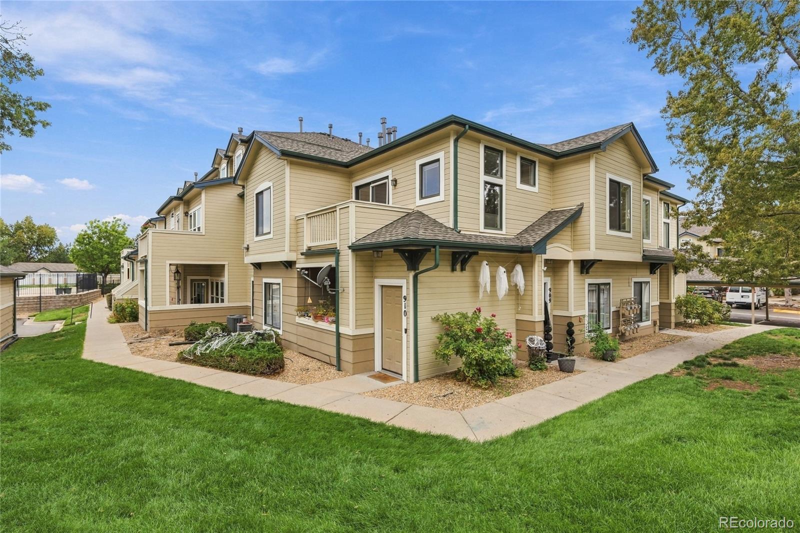 MLS Image #2 for 8707 e florida avenue 910,denver, Colorado