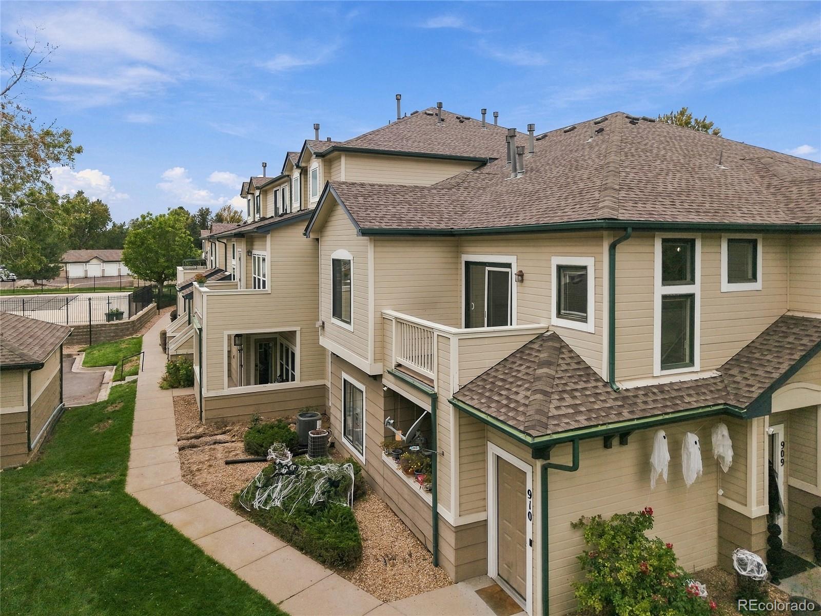 MLS Image #3 for 8707 e florida avenue 910,denver, Colorado