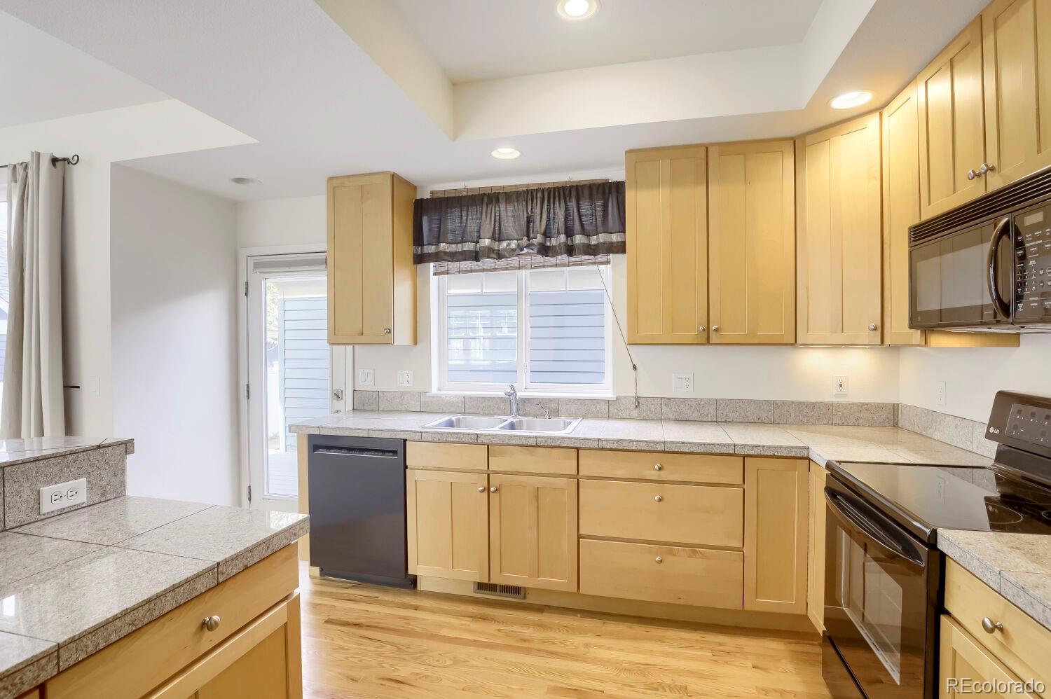 MLS Image #10 for 305  riverview court,longmont, Colorado