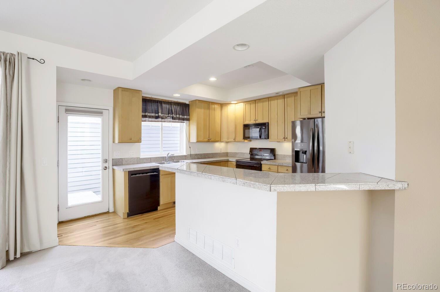 MLS Image #7 for 305  riverview court,longmont, Colorado
