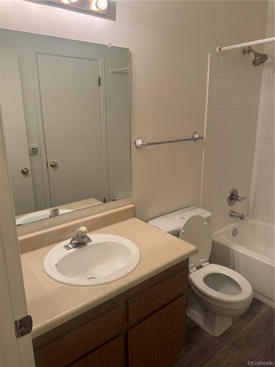 MLS Image #11 for 4240 s mobile circle,aurora, Colorado