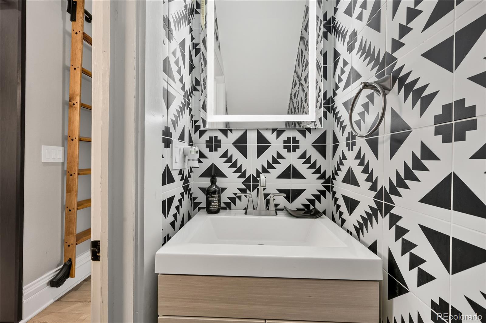 MLS Image #14 for 1843  walnut street,boulder, Colorado