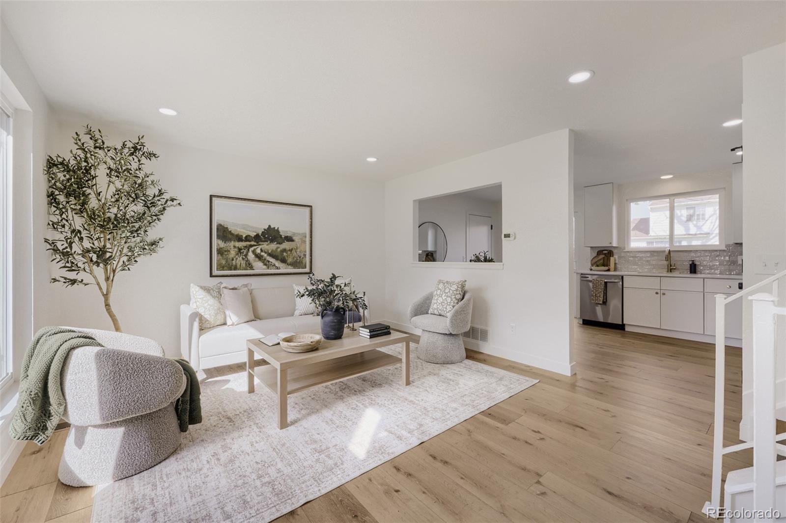 MLS Image #2 for 4618  fontana way,denver, Colorado