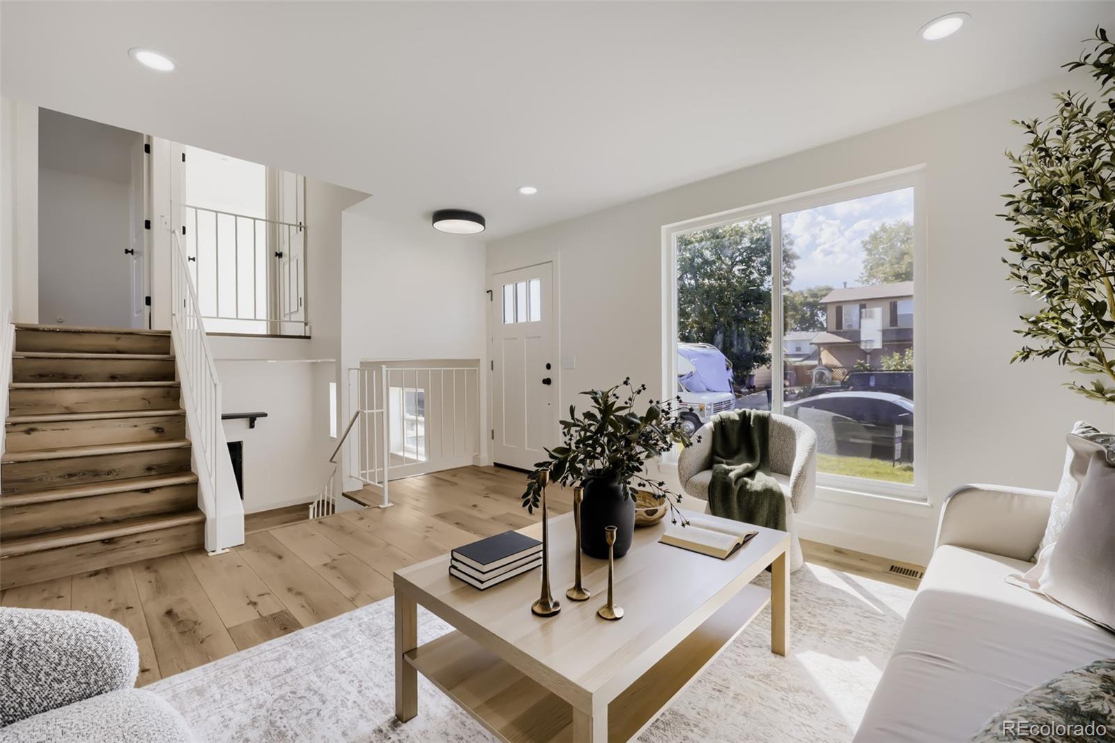 MLS Image #3 for 4618  fontana way,denver, Colorado