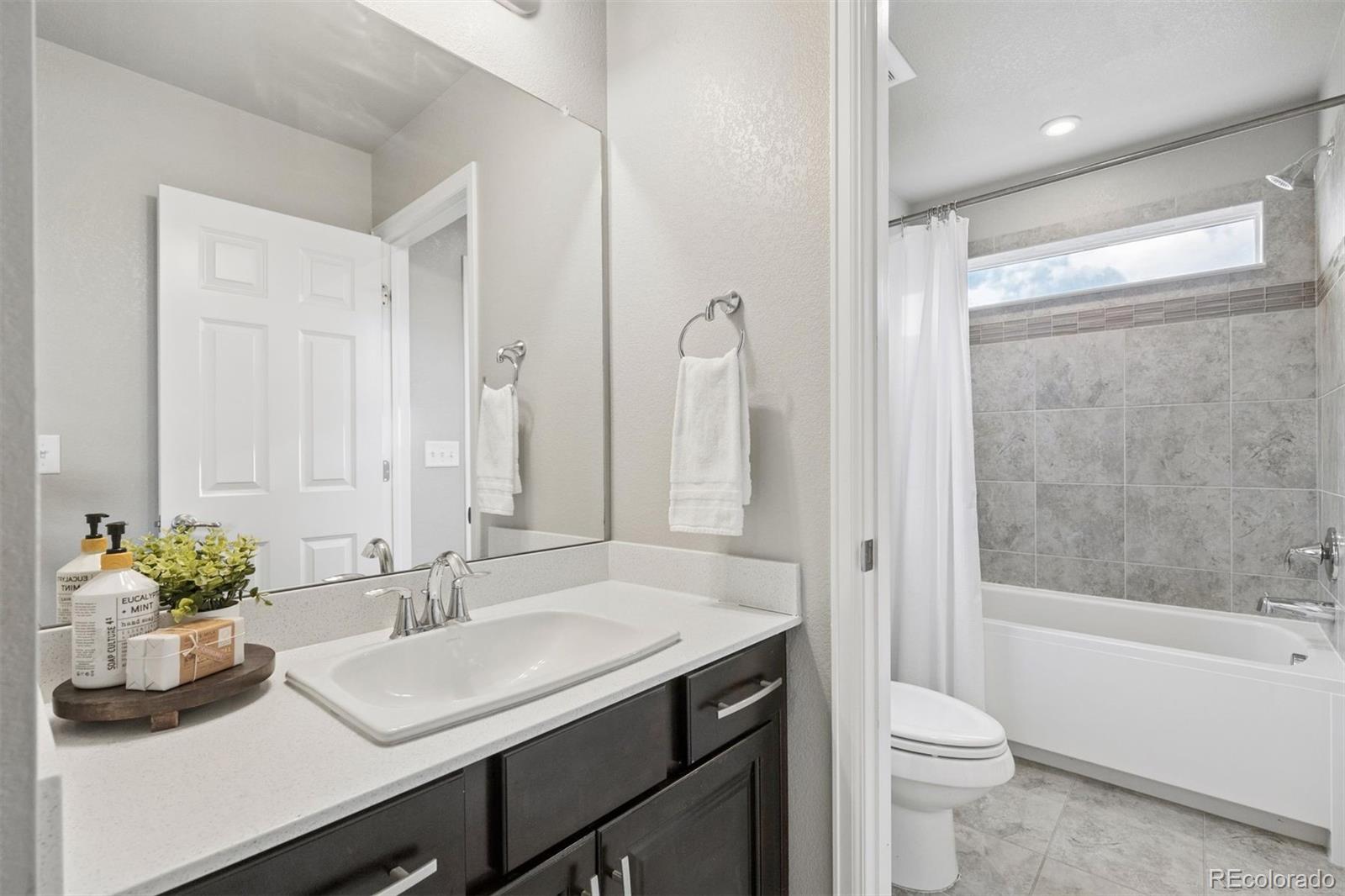 MLS Image #23 for 23877 e rocky top avenue,aurora, Colorado