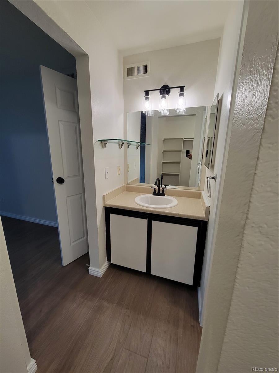 MLS Image #12 for 4760 s wadsworth boulevard,denver, Colorado