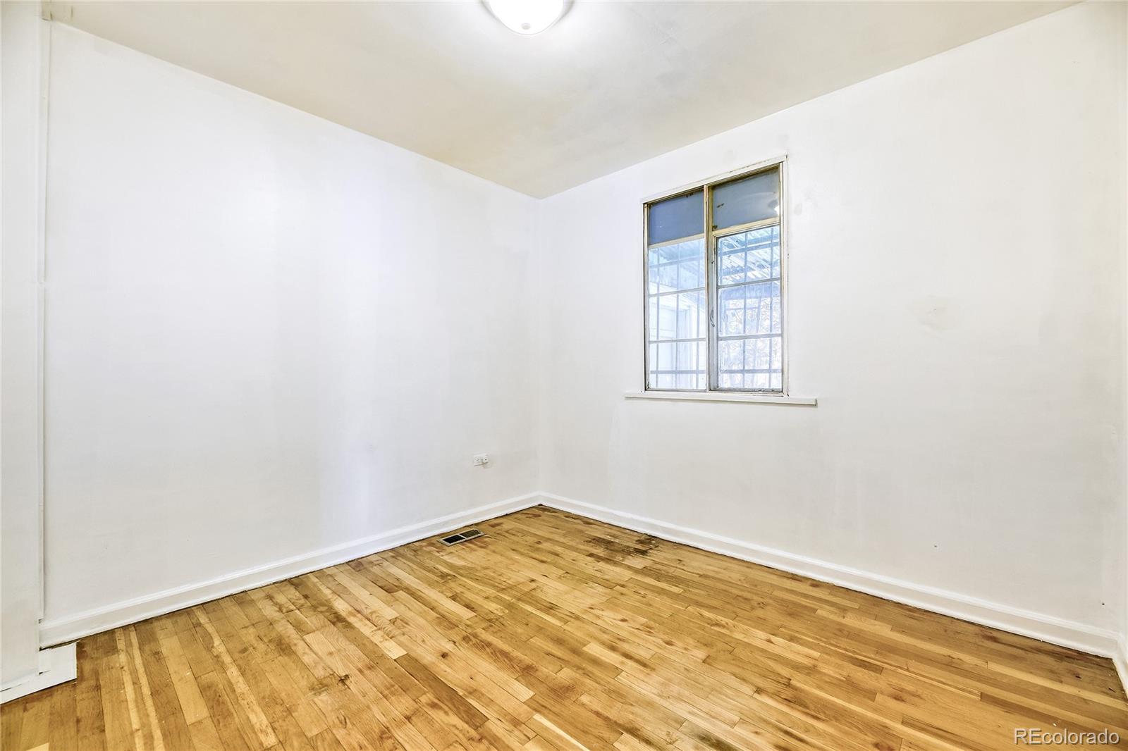 MLS Image #8 for 4130  saint paul street,denver, Colorado
