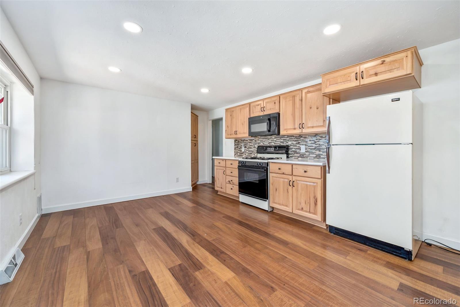 MLS Image #4 for 210  aspen drive,brighton, Colorado