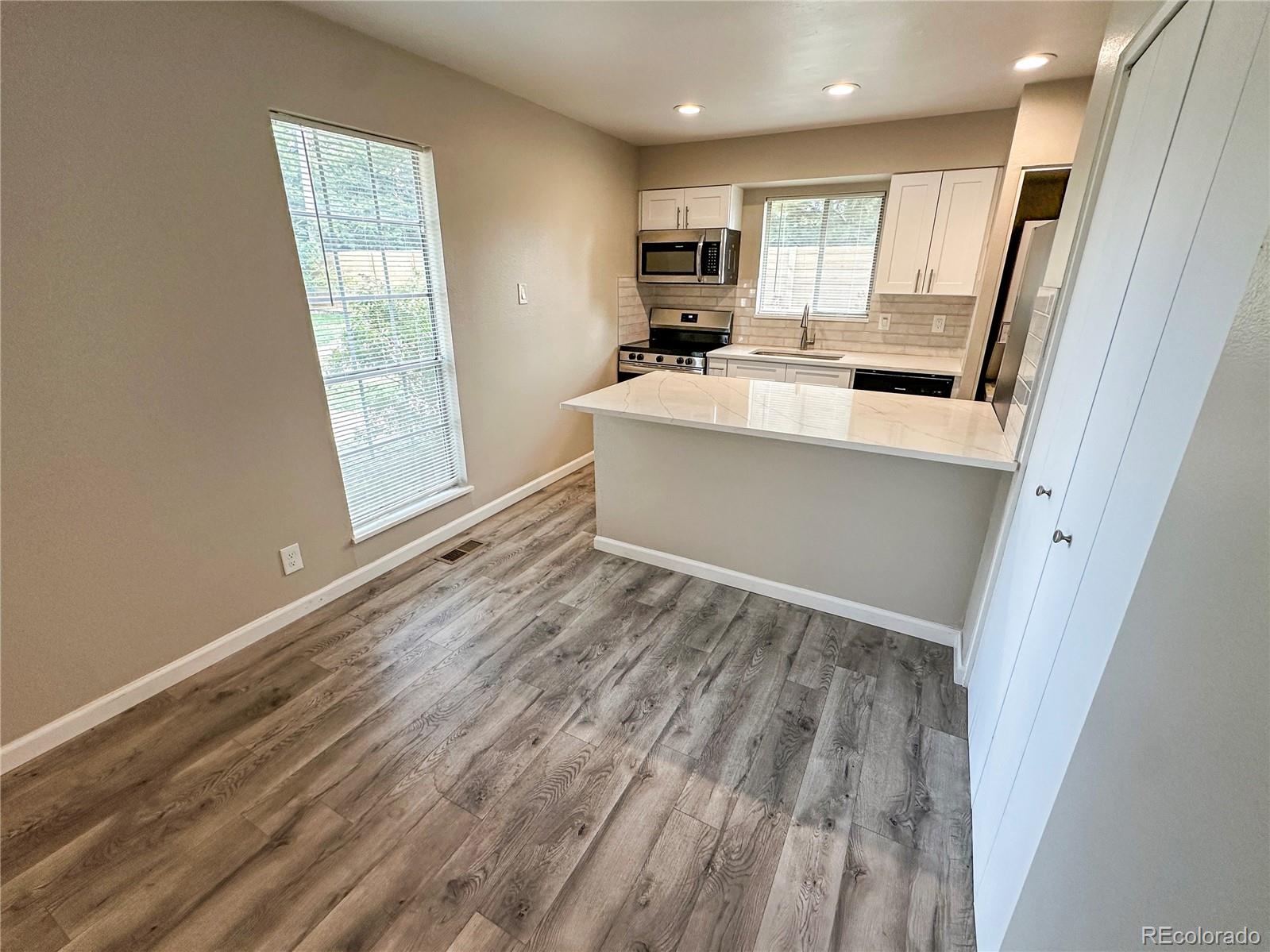 MLS Image #14 for 1250 s monaco street parkway,denver, Colorado