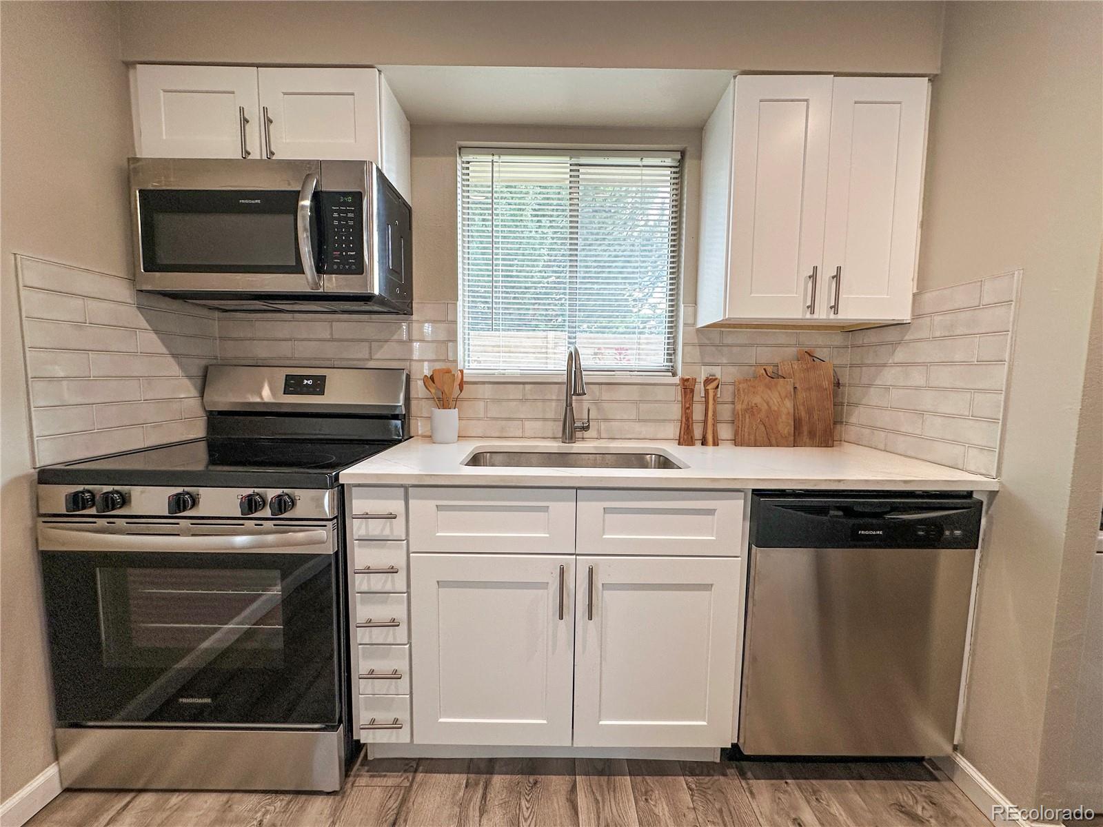 MLS Image #4 for 1250 s monaco street parkway,denver, Colorado