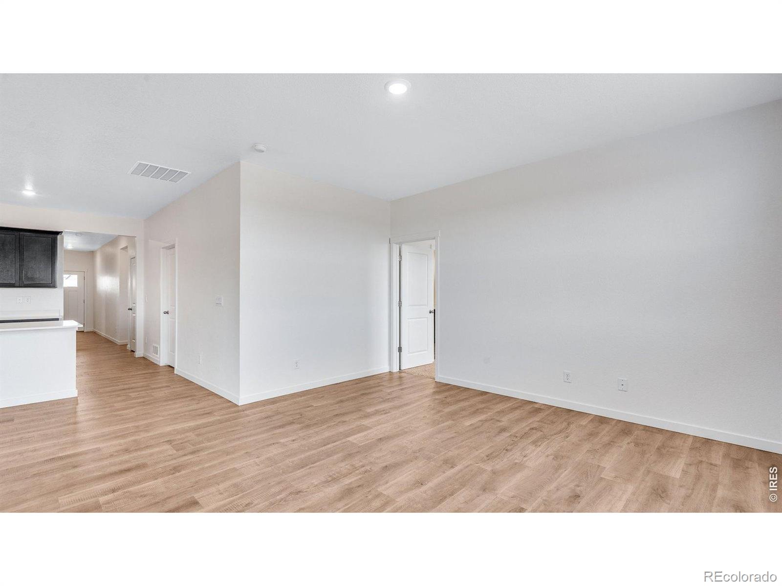 MLS Image #4 for 5625  gelbray place,windsor, Colorado