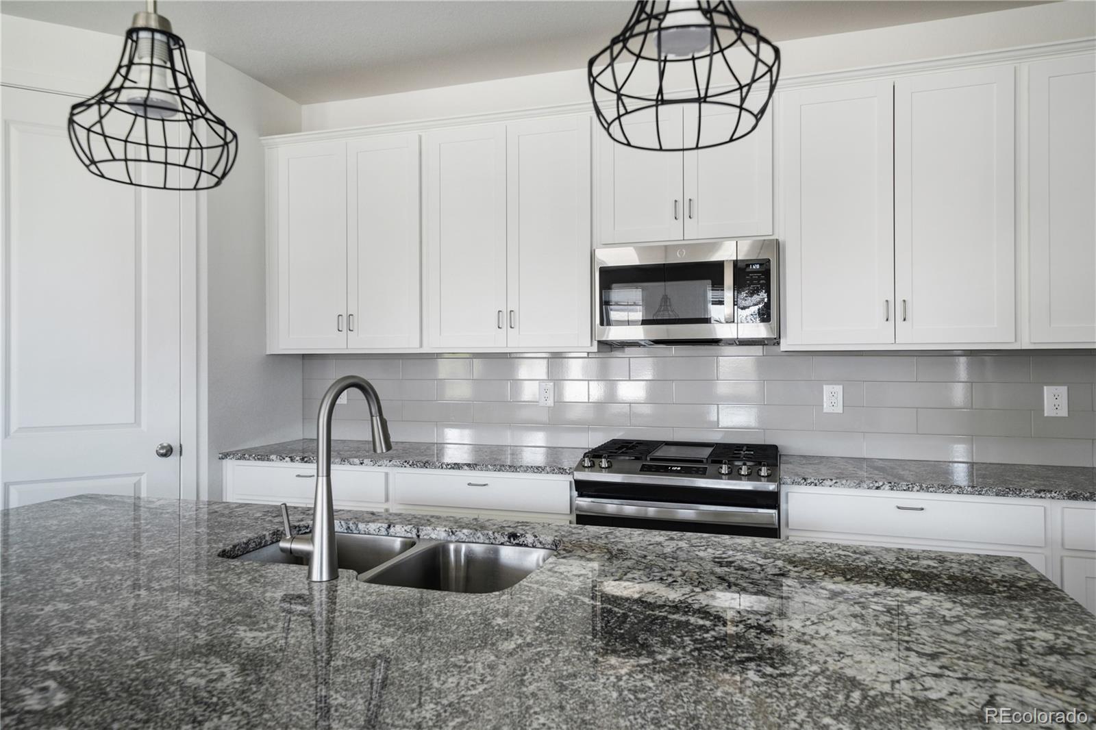 MLS Image #6 for 8886 s tibet court,aurora, Colorado